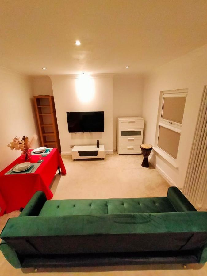 Fully-Equipped Flat In The City Of London. Extérieur photo